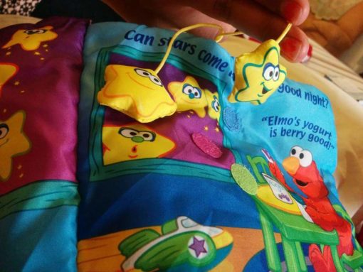 Twinkle Twinkle Elmo A bedtime book Cloth Book Inside3