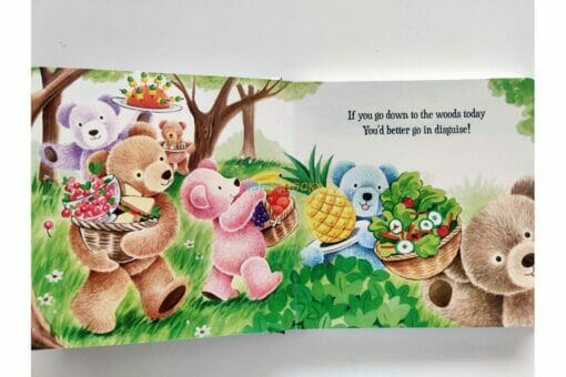 Teddy Bears Picnic BoardBook 9781648331695