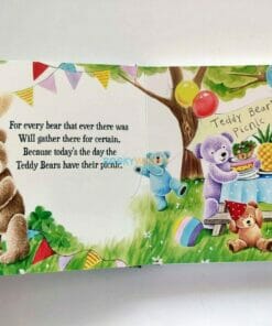 Teddy Bears Picnic BoardBook 9781648331695